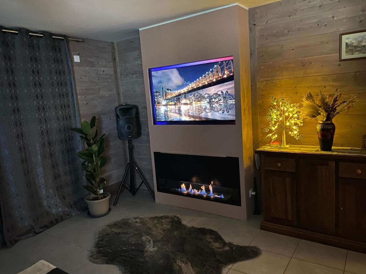 Andreea Apartment Passy  Bagian luar foto